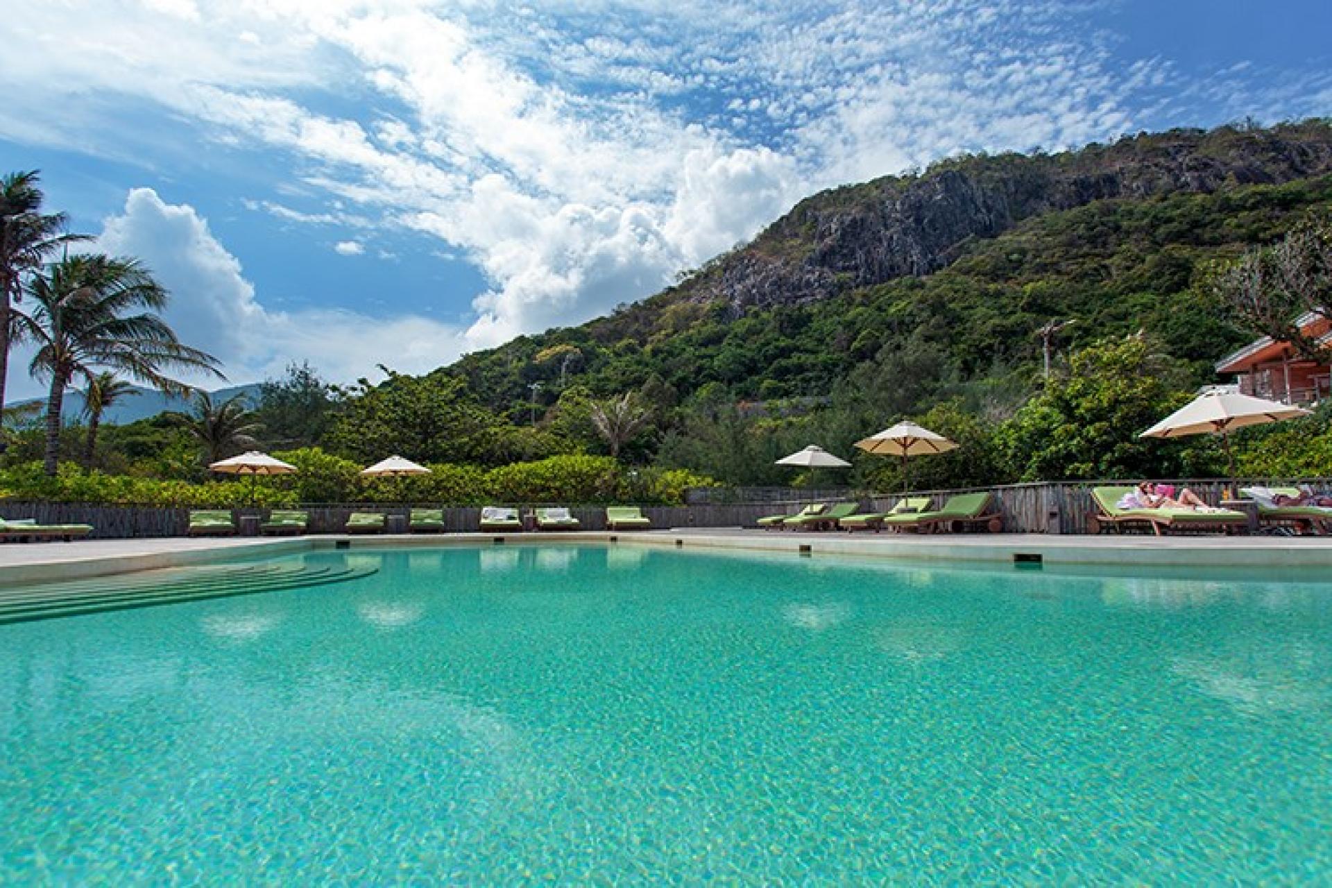 SIX SENSES CÔN ĐẢO 6